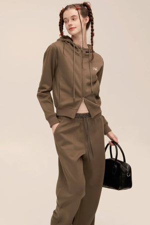 Versatile Contrast Embroidery Zipper Set-Up