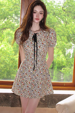 Vintage Floral Puff Sleeve Dress
