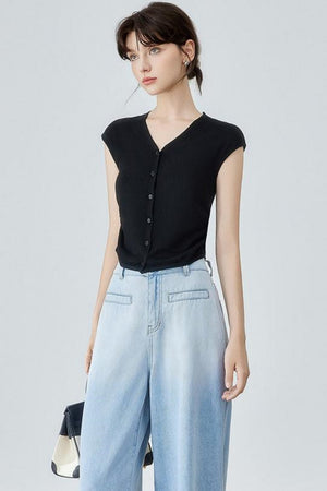 Waist-Fitted V-Neck Knit Top