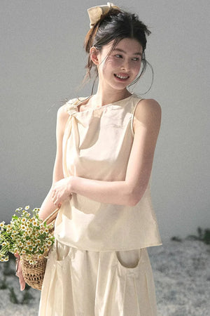 White Pleated Summer Set-Up