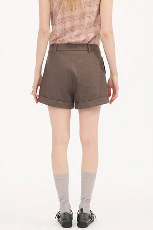 Wool Pleated Khaki Shorts