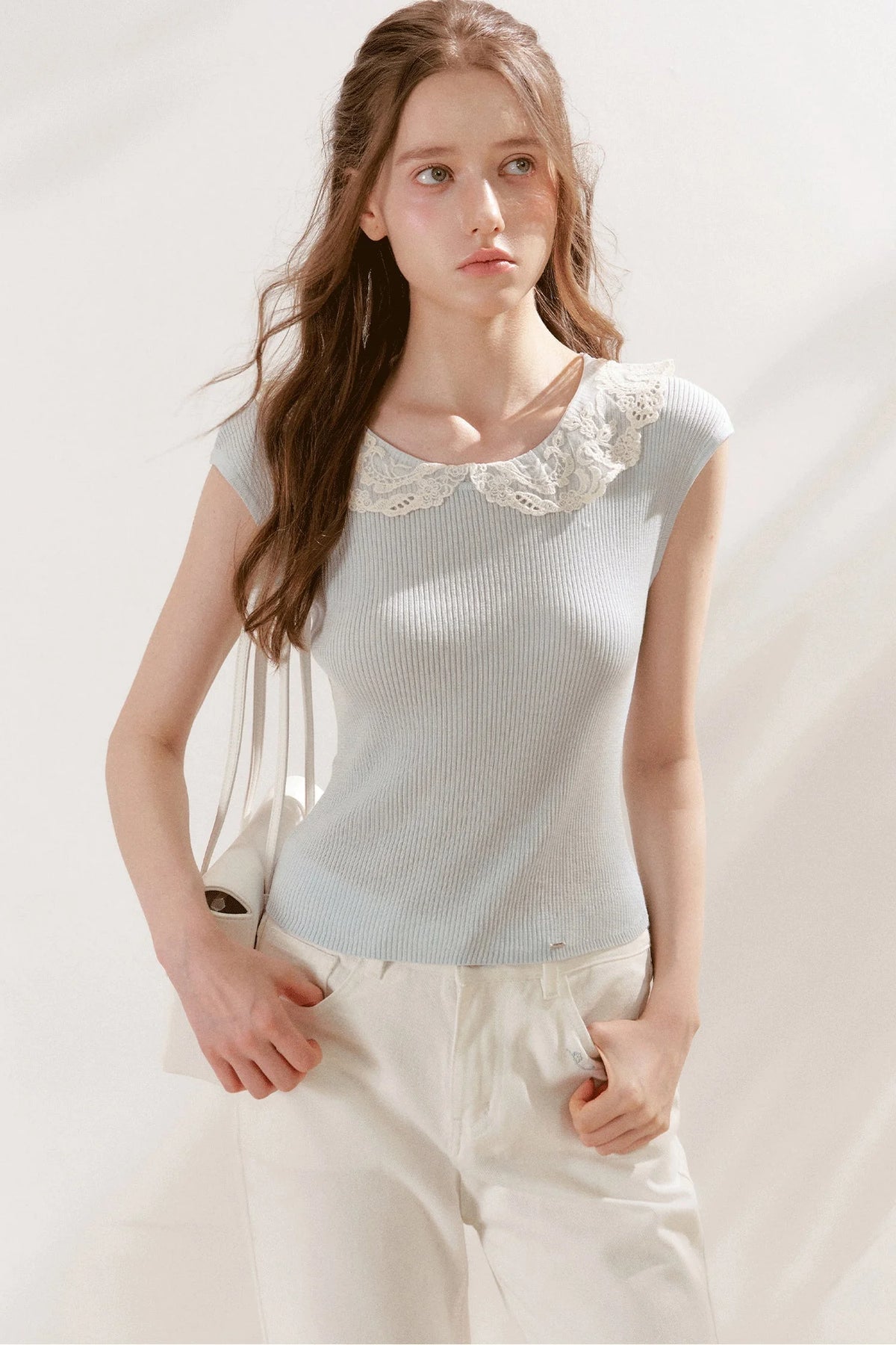 100% Lyocell Lace Collar Short-Sleeve Top