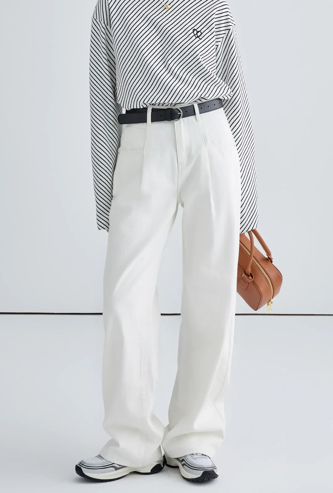 White Relaxed Wide-Leg Jeans