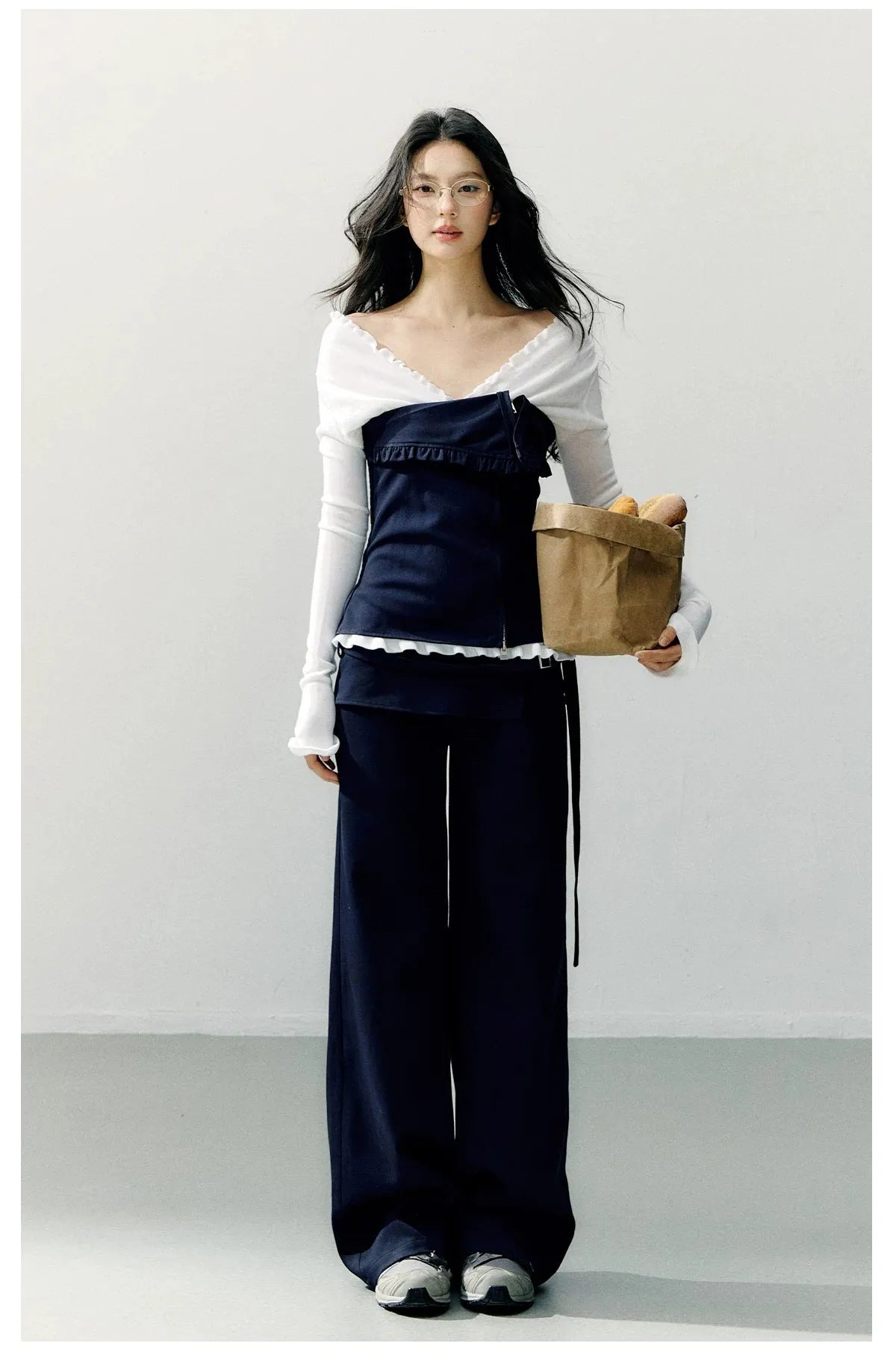 Detachable Off-Shoulder Panelled Slim-Fit T-Shirt