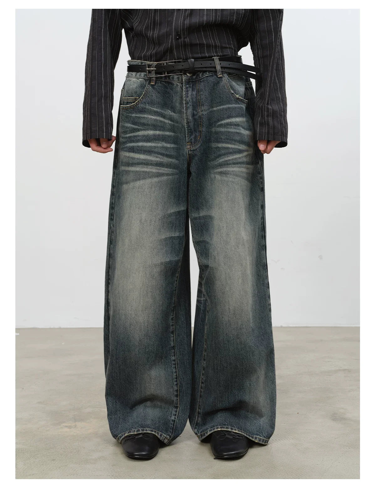 Indigo Vintage Wash Wide-Leg Balloon Jeans