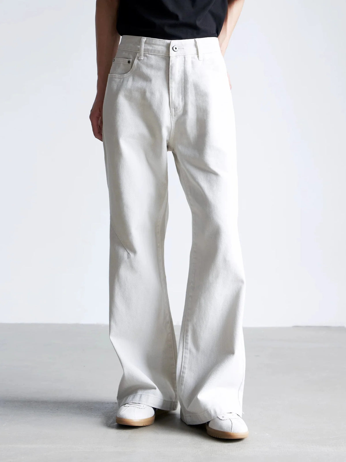Ivory Coastline Wide Barrel Jeans