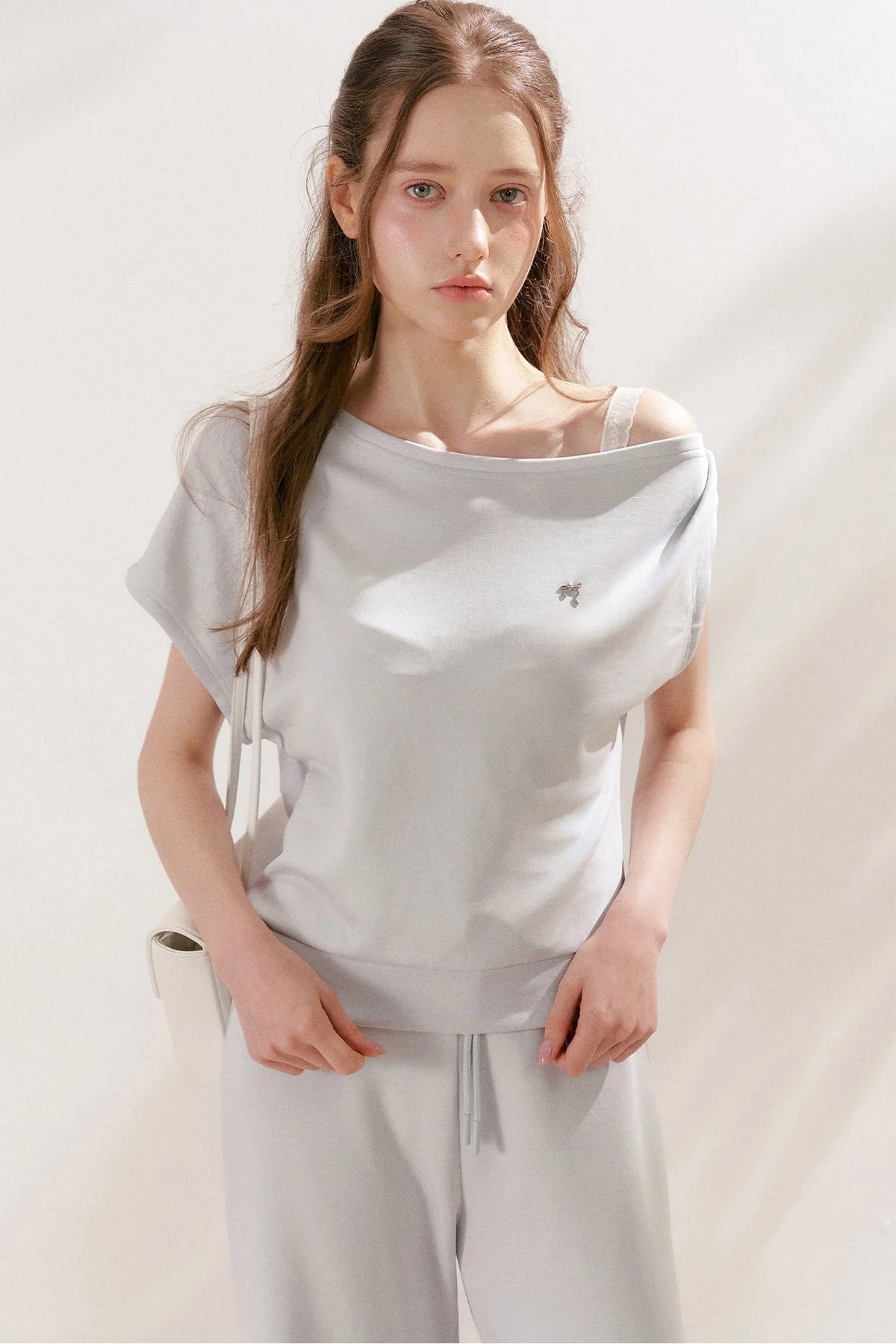 Air-Layer Asymmetric T-Shirt And Trousers Set-Up
