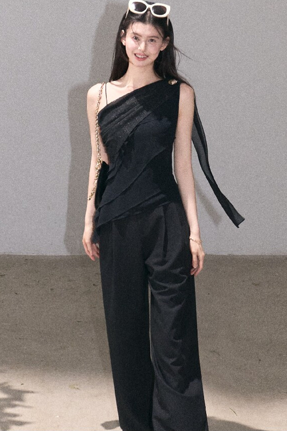 Asymmetrical Shoulder-Cut Tank Top