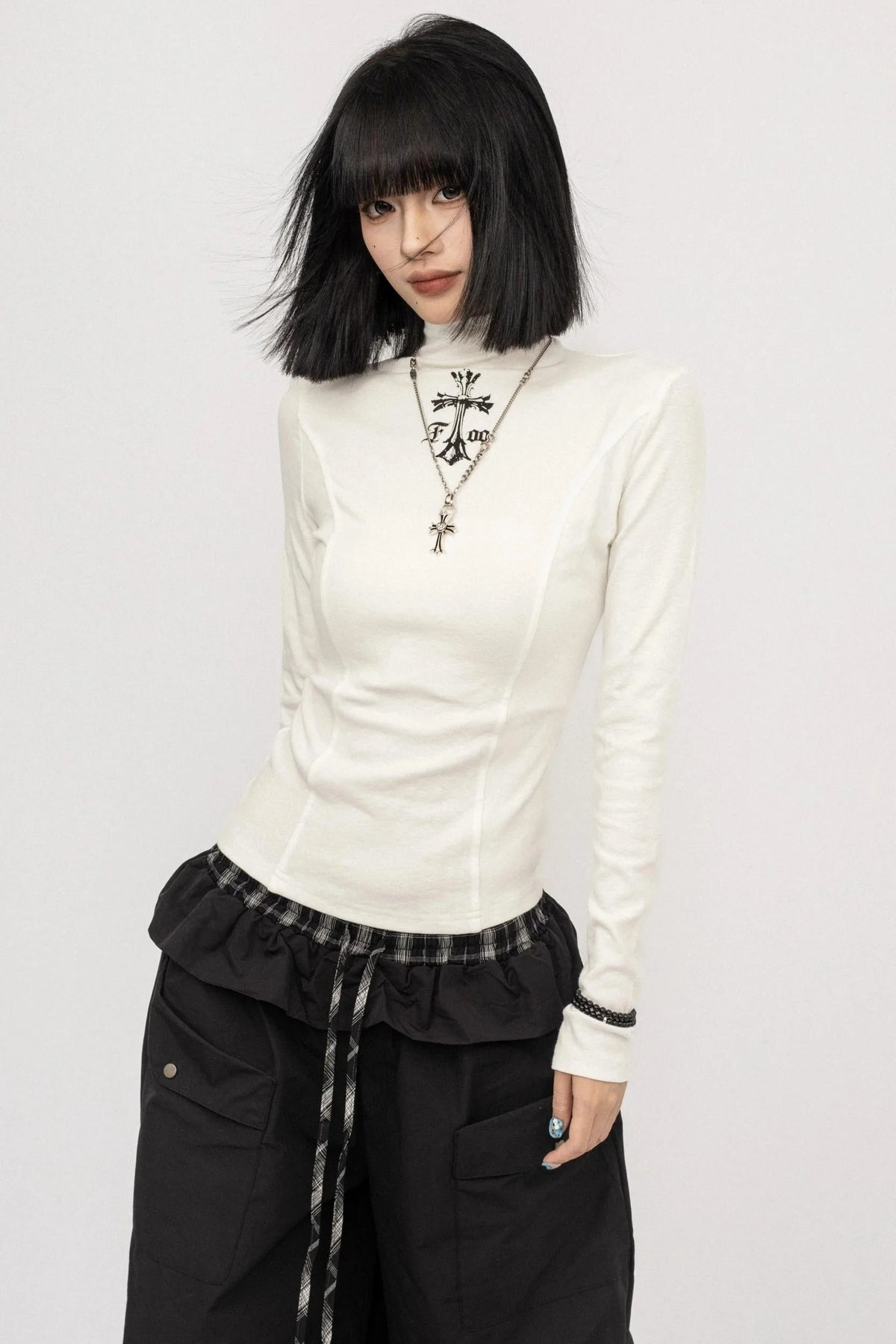 Autumn Vintage Spice Black Shoulder T-Shirt
