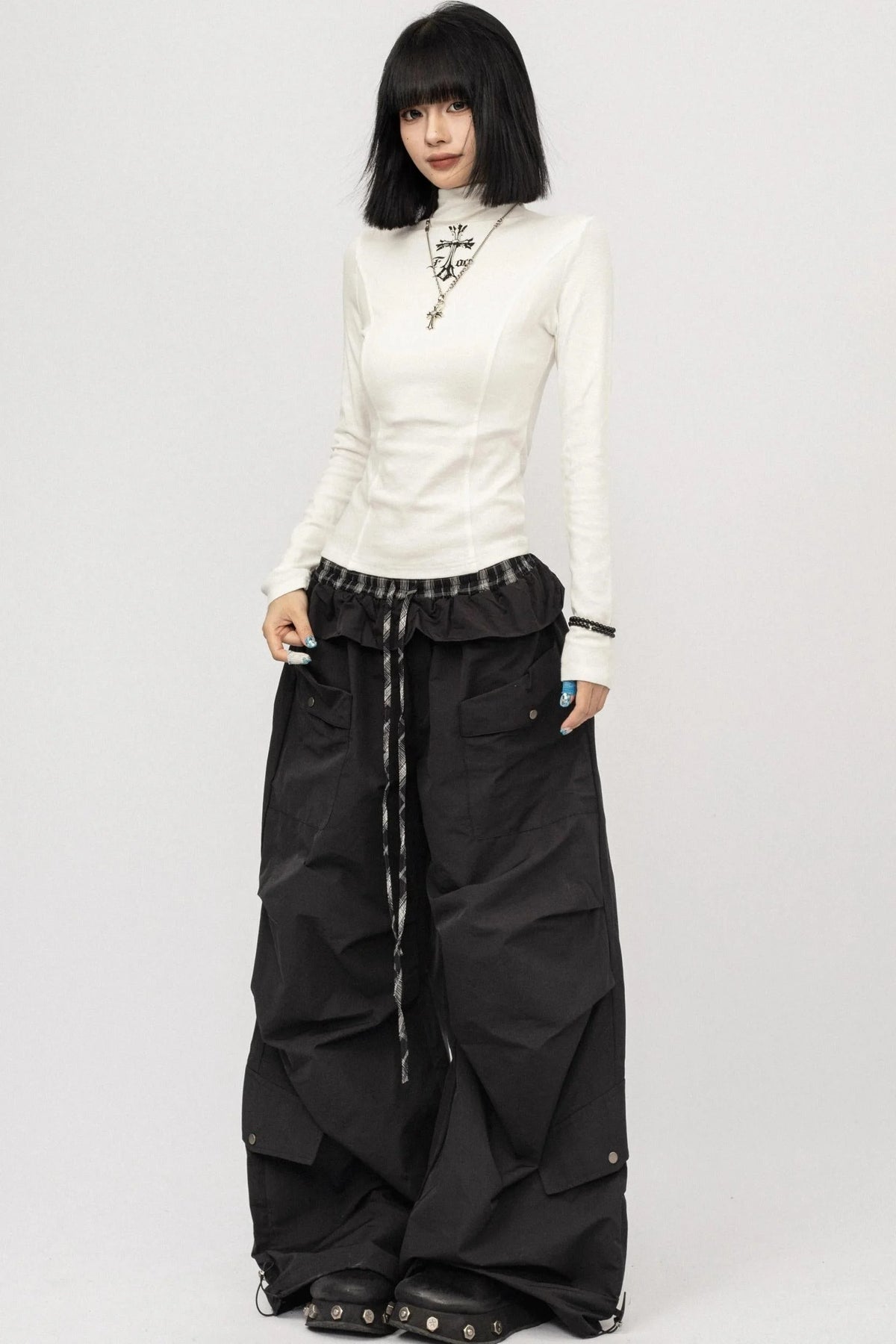 Autumn Vintage Spice Black Shoulder T-Shirt