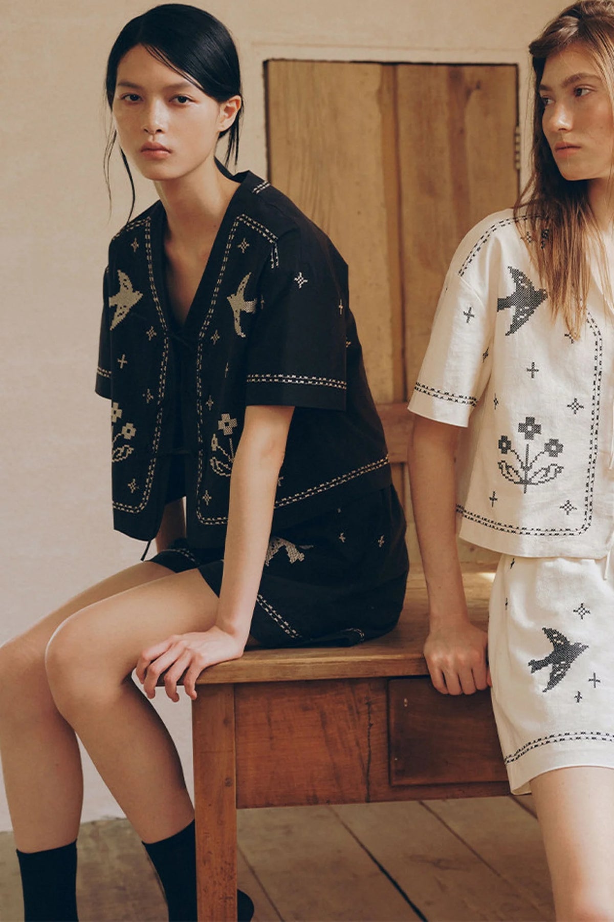 Bird Embroidered Cotton Linen Cardigan Set-Up