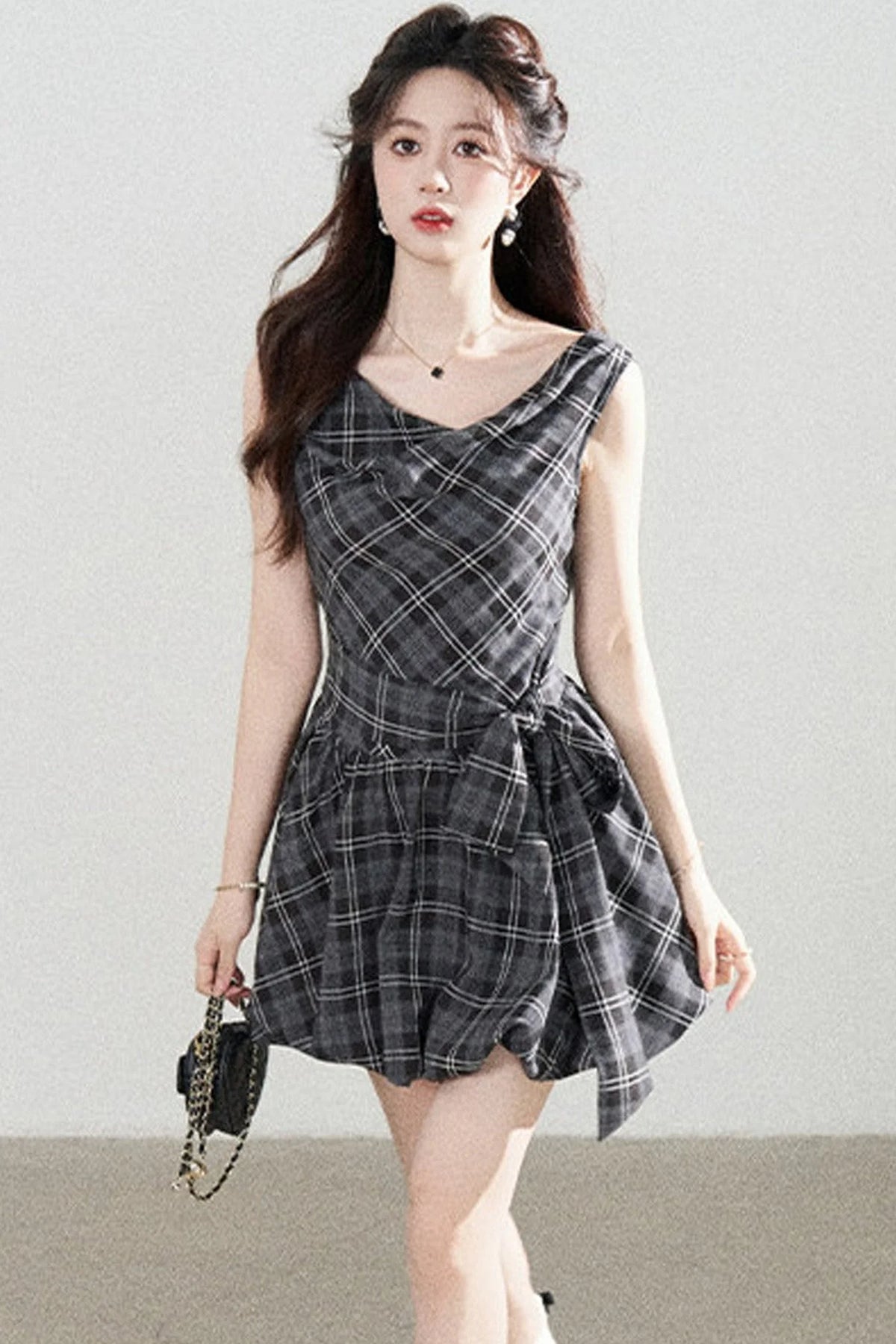 Black Plaid Sleeveless Bow Petal Hem Dress