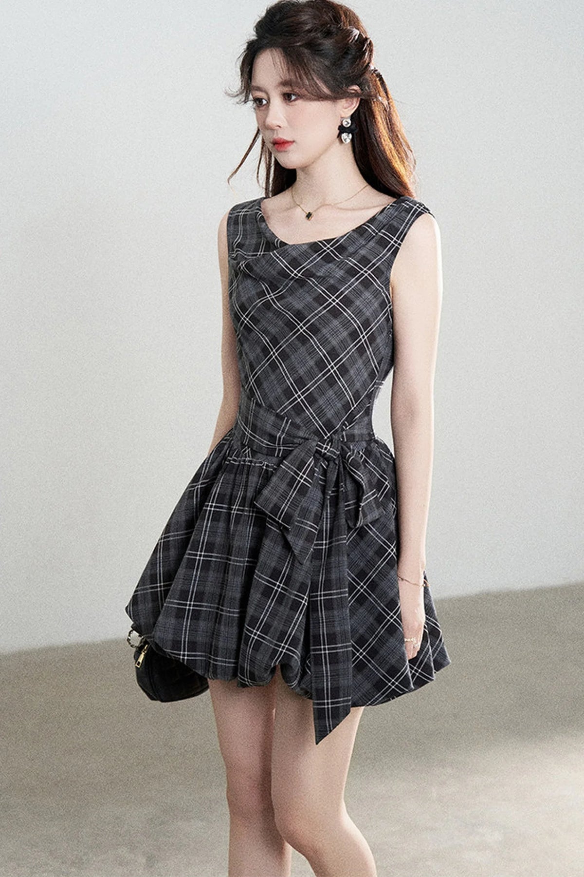 Black Plaid Sleeveless Bow Petal Hem Dress