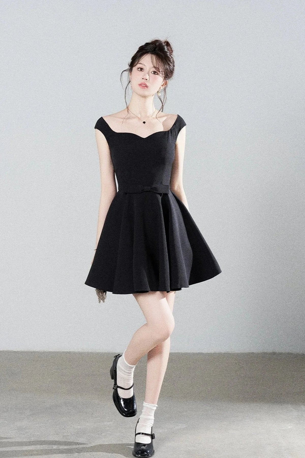 Black Square-Neck Puffy A-Line Dress