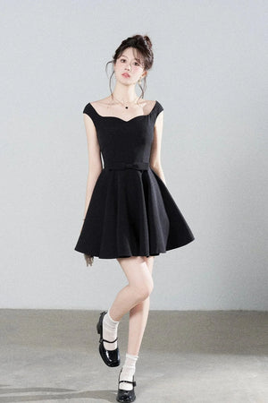 Black Square-Neck Puffy A-Line Dress