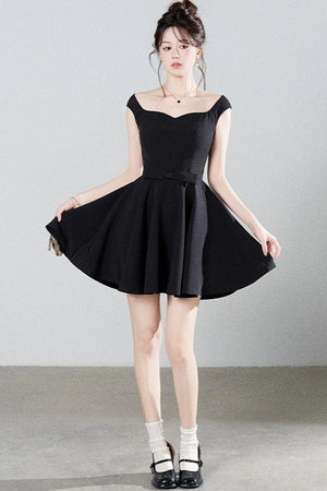 Black Square-Neck Puffy A-Line Dress