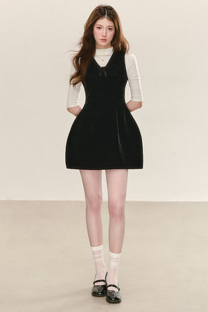Black Waist-Cinching Sleeveless Dress