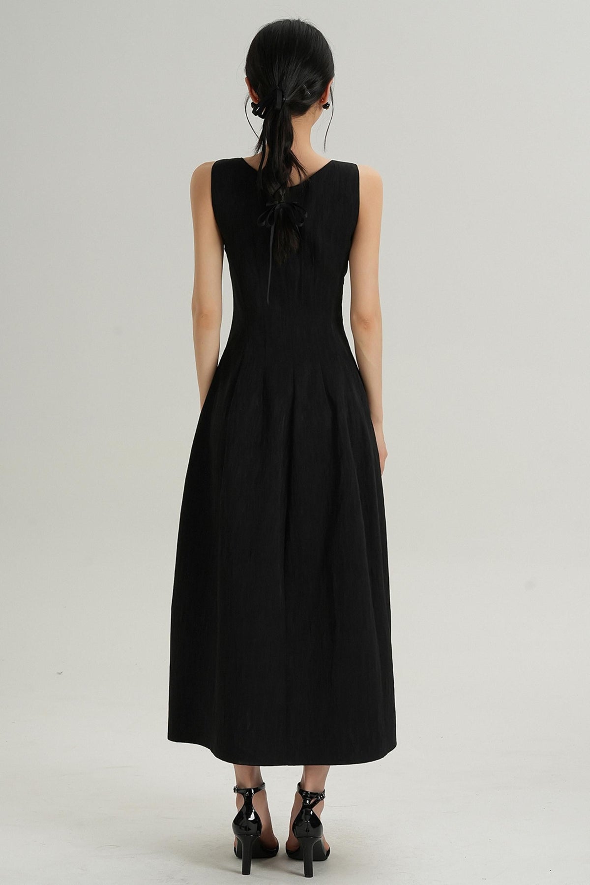 Black Waist-Defined Summer Dress