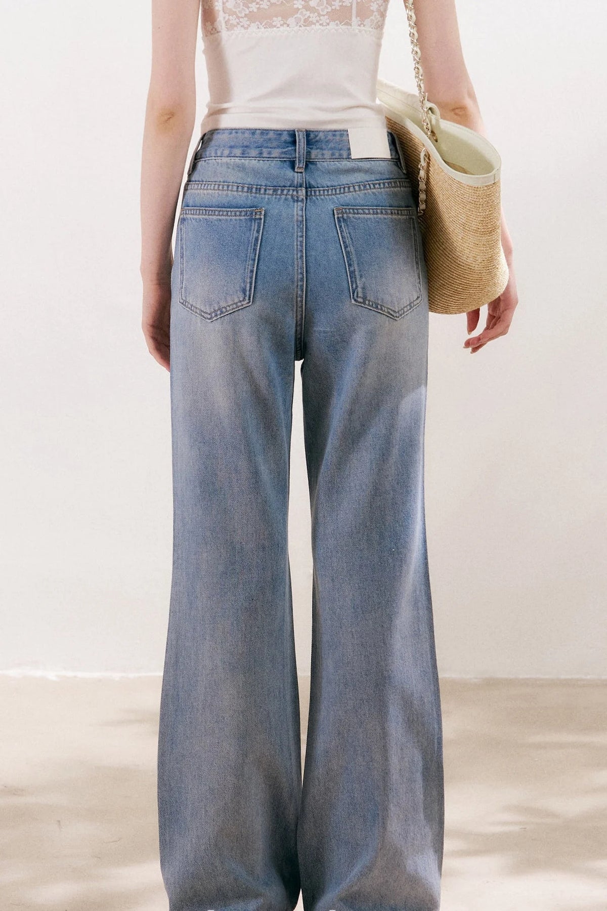 Blue Denim Jeans With Rhinestone Five-Petal Flower