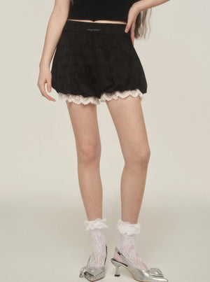Butterfly Detail Lace Shorts Pants