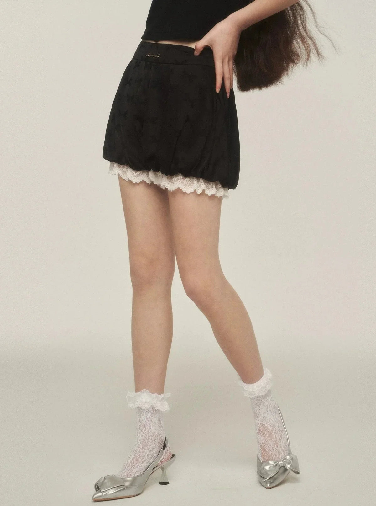 Butterfly Detail Lace Shorts Pants