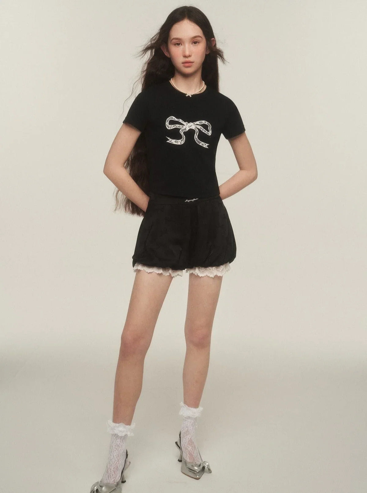 Butterfly Detail Lace Shorts Pants