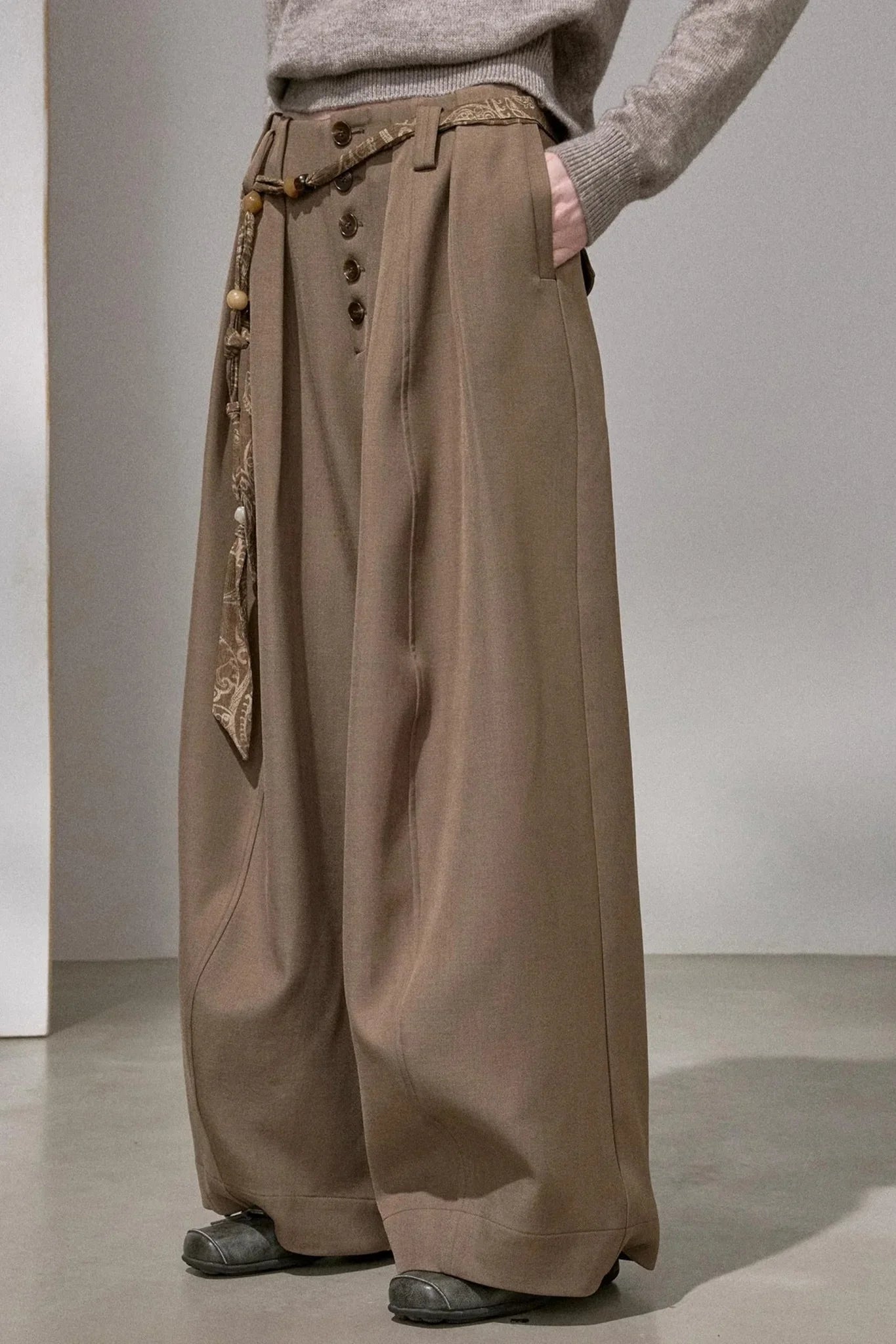 Button Pleated Winter Pants