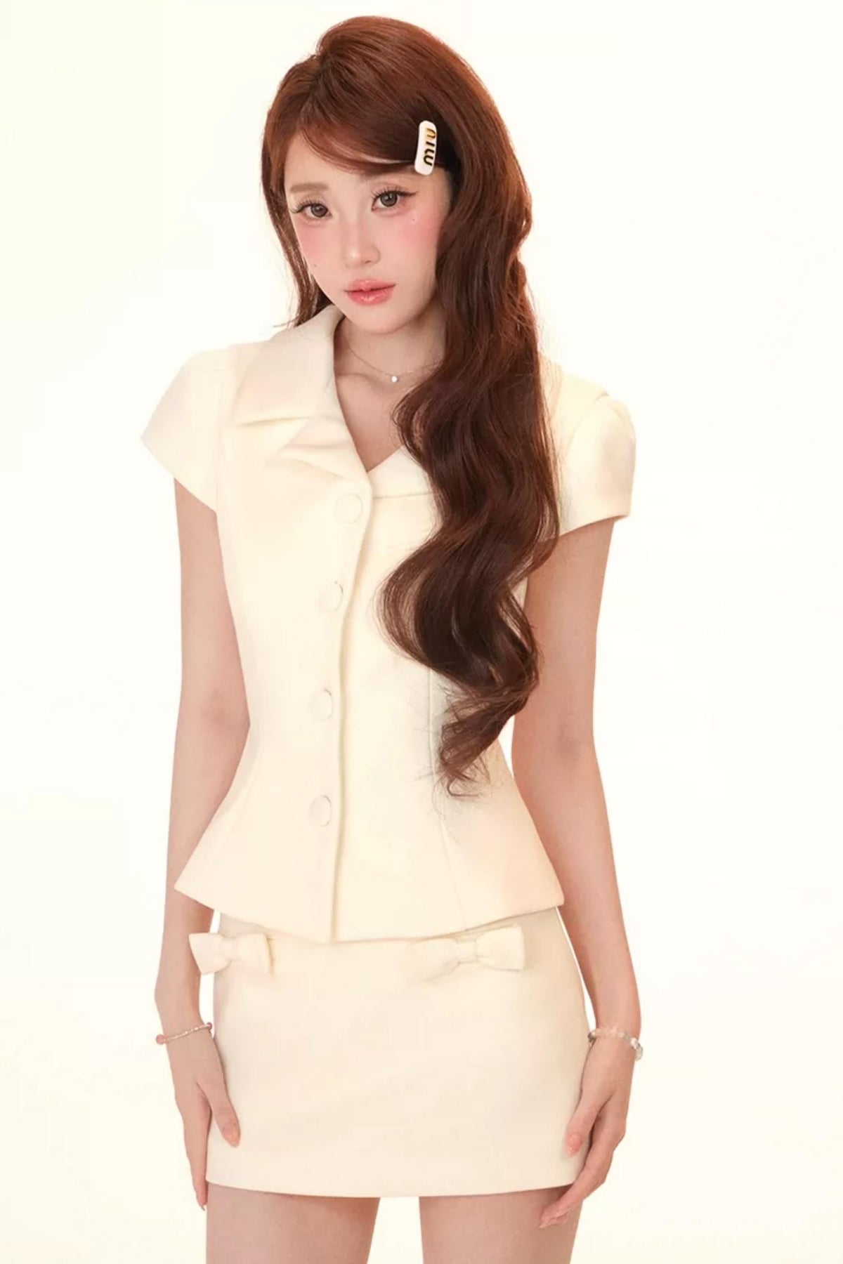 Chanel-Style Bow Collar Set-Up