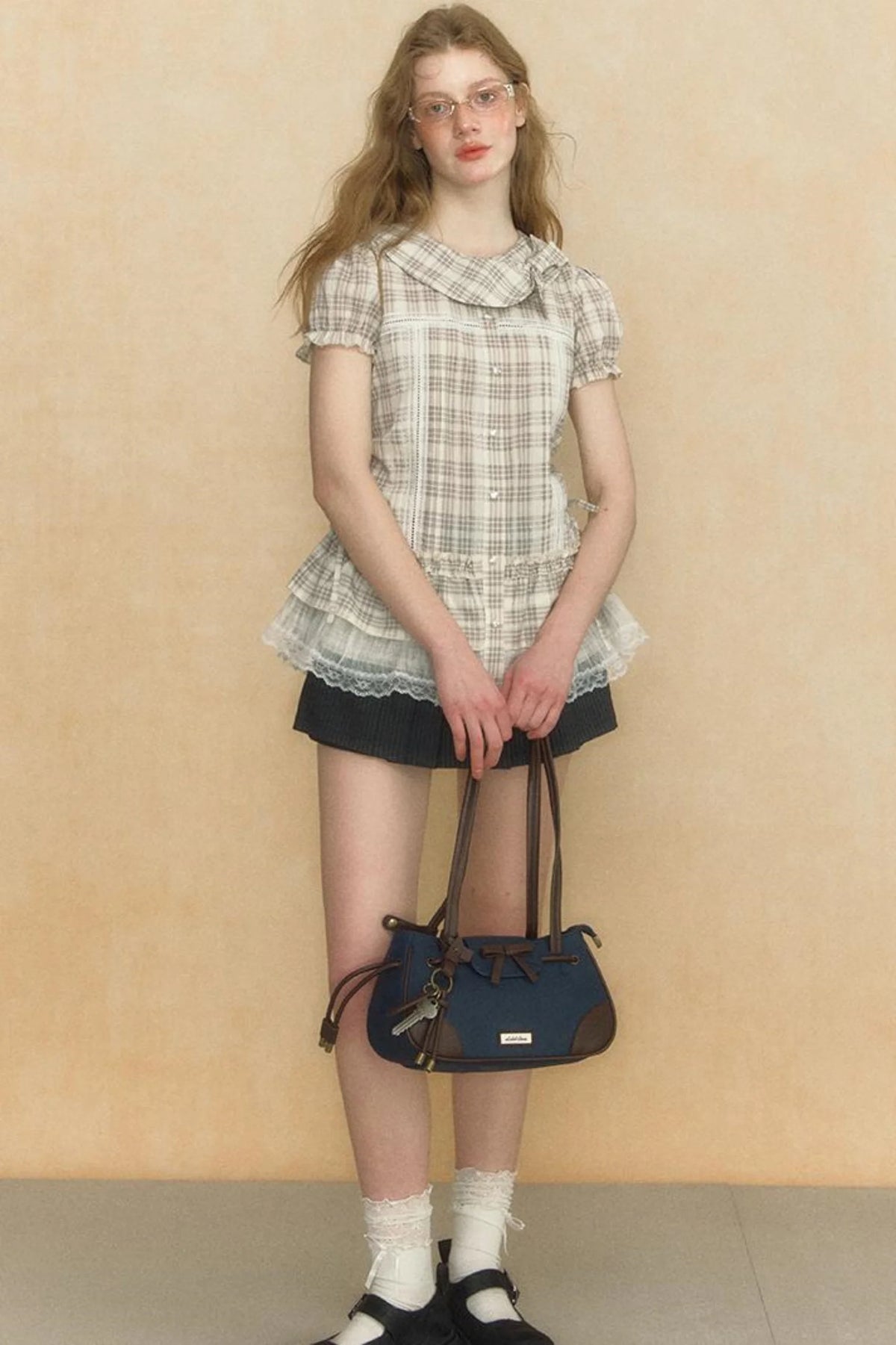 Chic Beige Stripe Lace Puff Sleeve Shirt