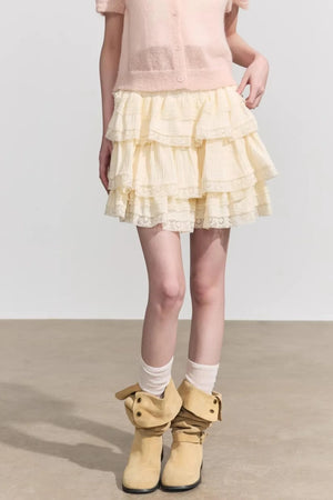 Chic Floral Lace High-Waisted Mini Skirt