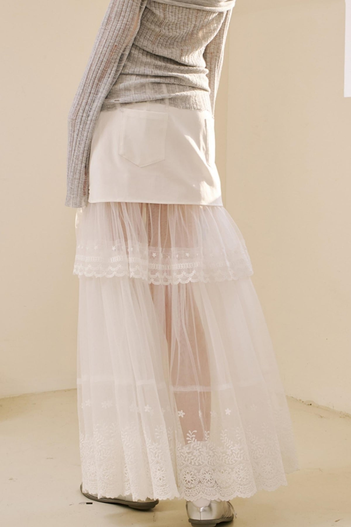 Chic Lace Half Skirt