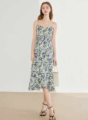 Clavicle-Showcasing Floral Dress