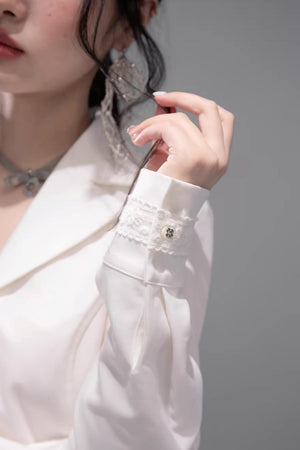 Cloud White Waist-Cinching Shirt
