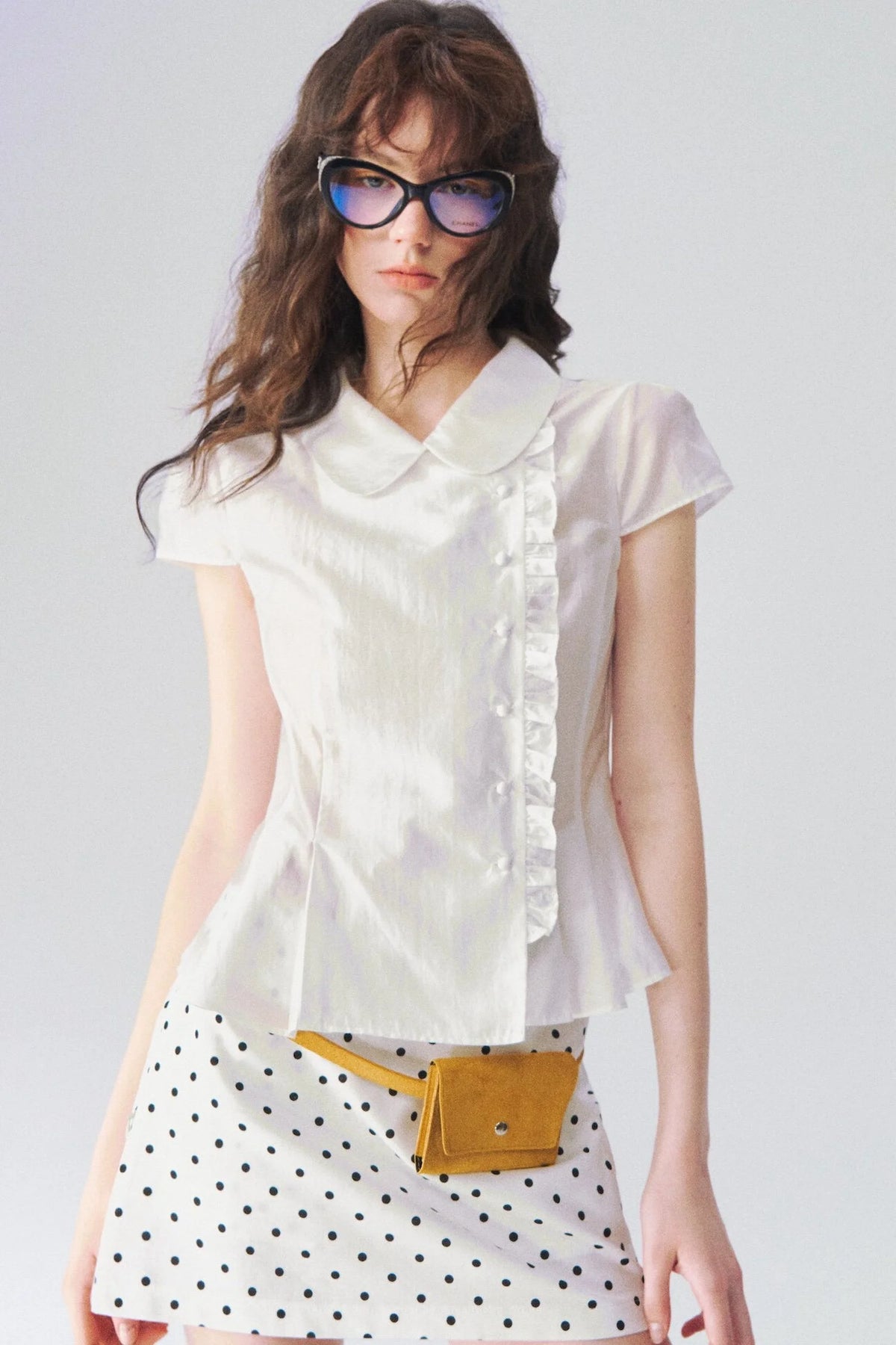Collar Diagonal Ruffle Shirt