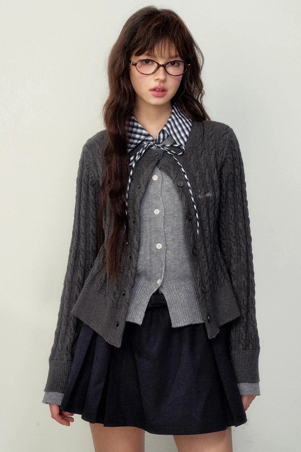 College Style Fake Two-Layer Sweater