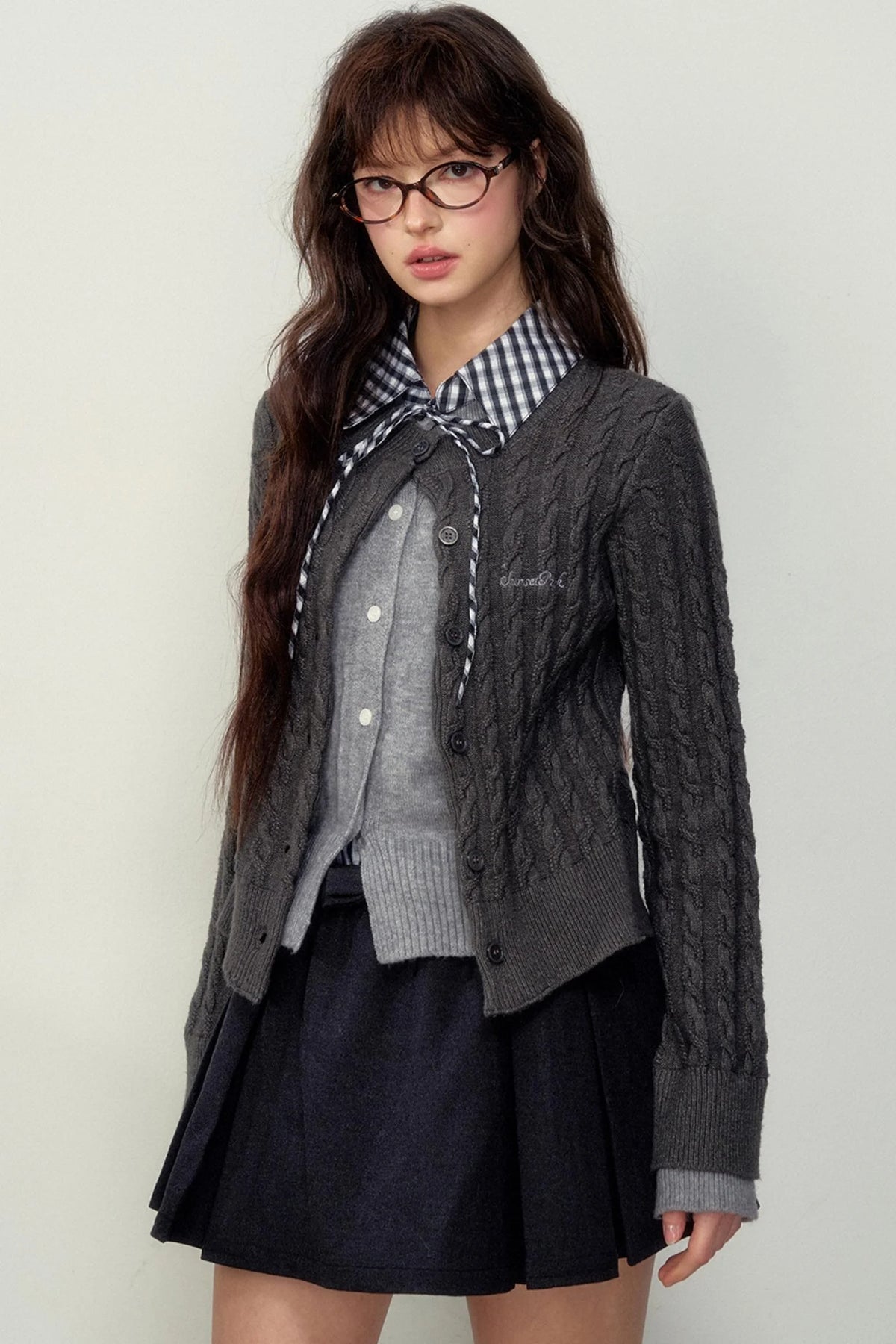 College Style Fake Two-Layer Sweater