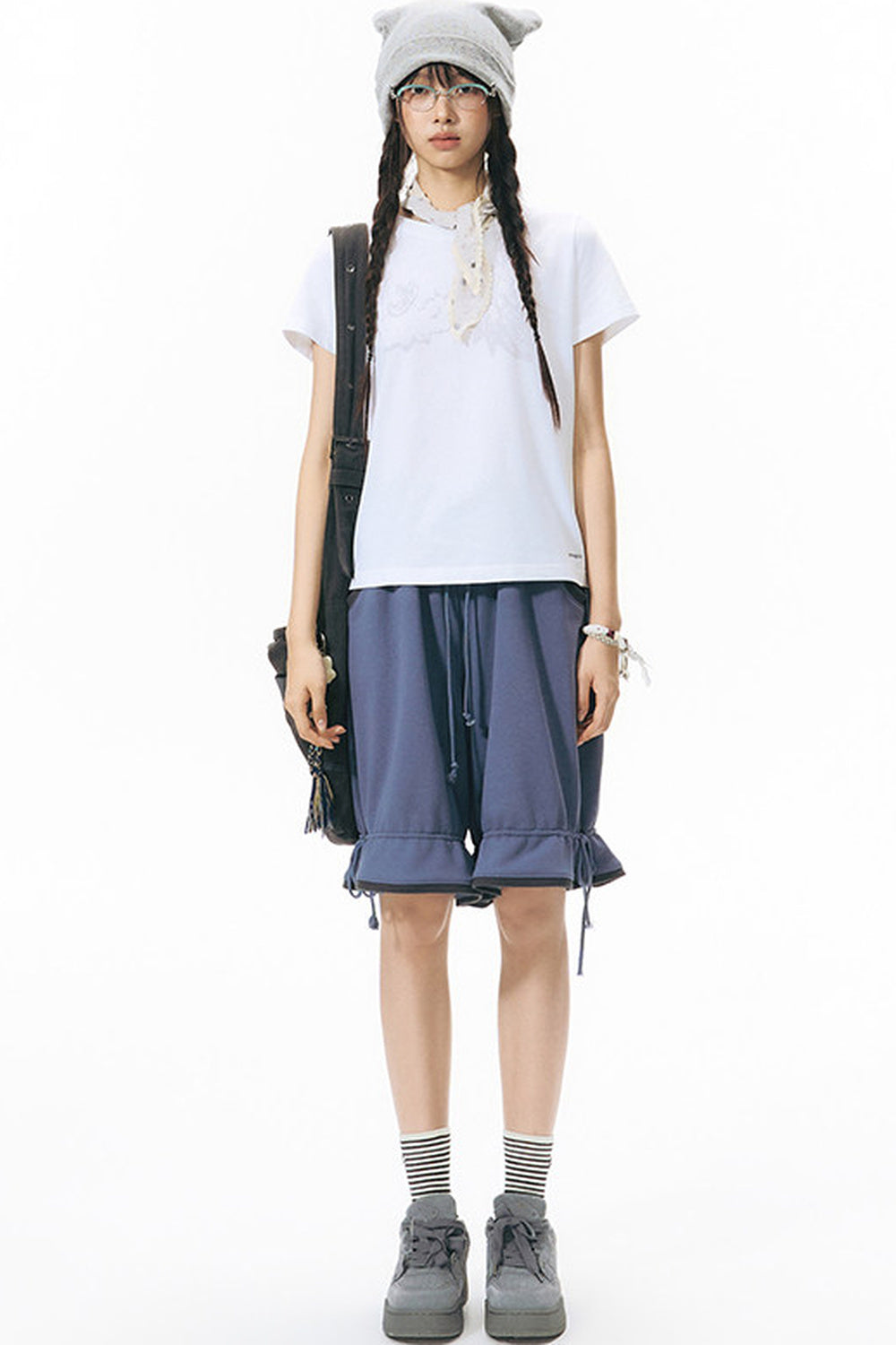 Color-Block Drawstring Elastic Waist Wide-Leg Mid-Length Shorts