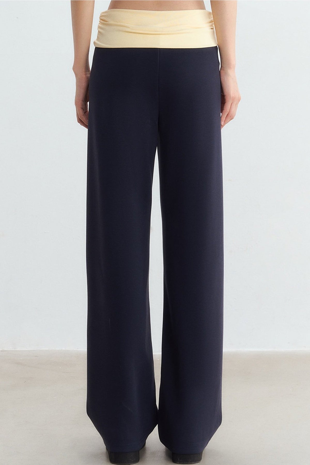 Color-Blocked Waistband Drawstring Pants