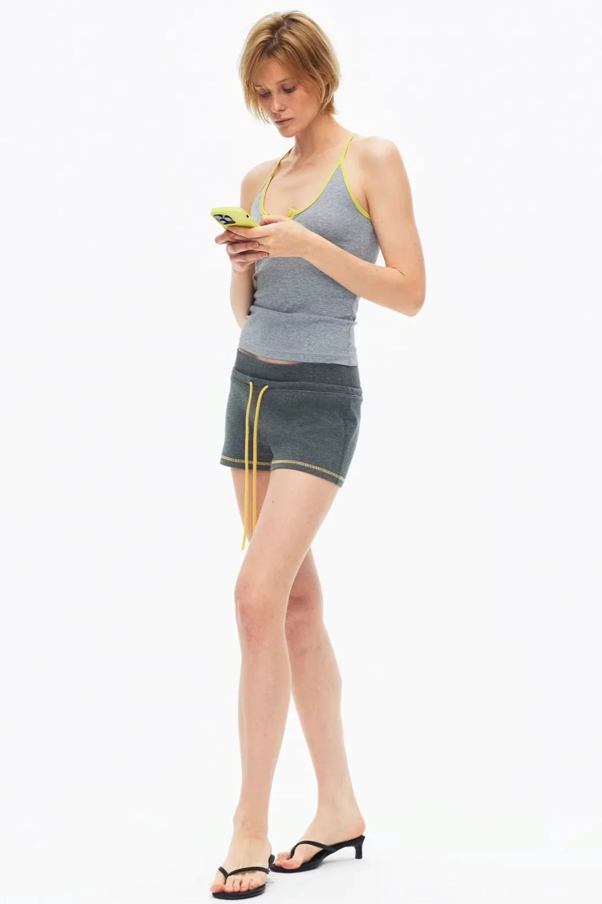 Color-Contrasting Slim-Fit Vest