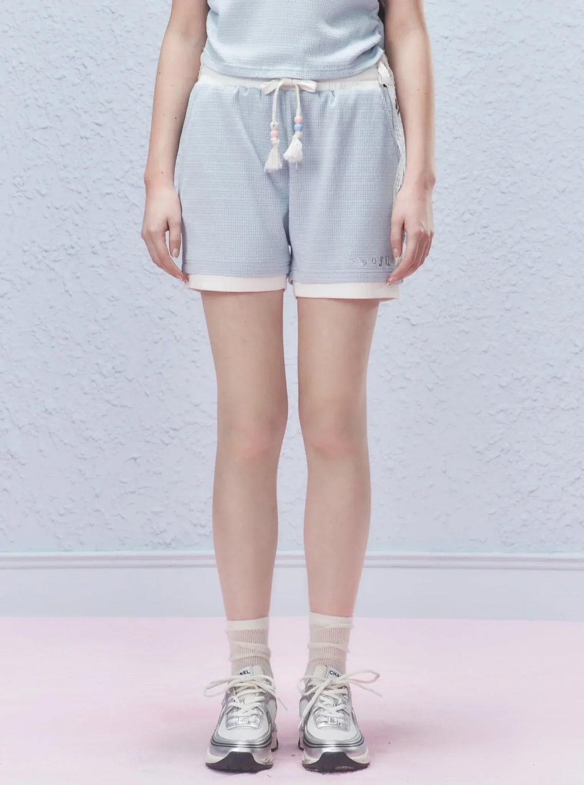 Colour-Block Drawstring Shorts Pants