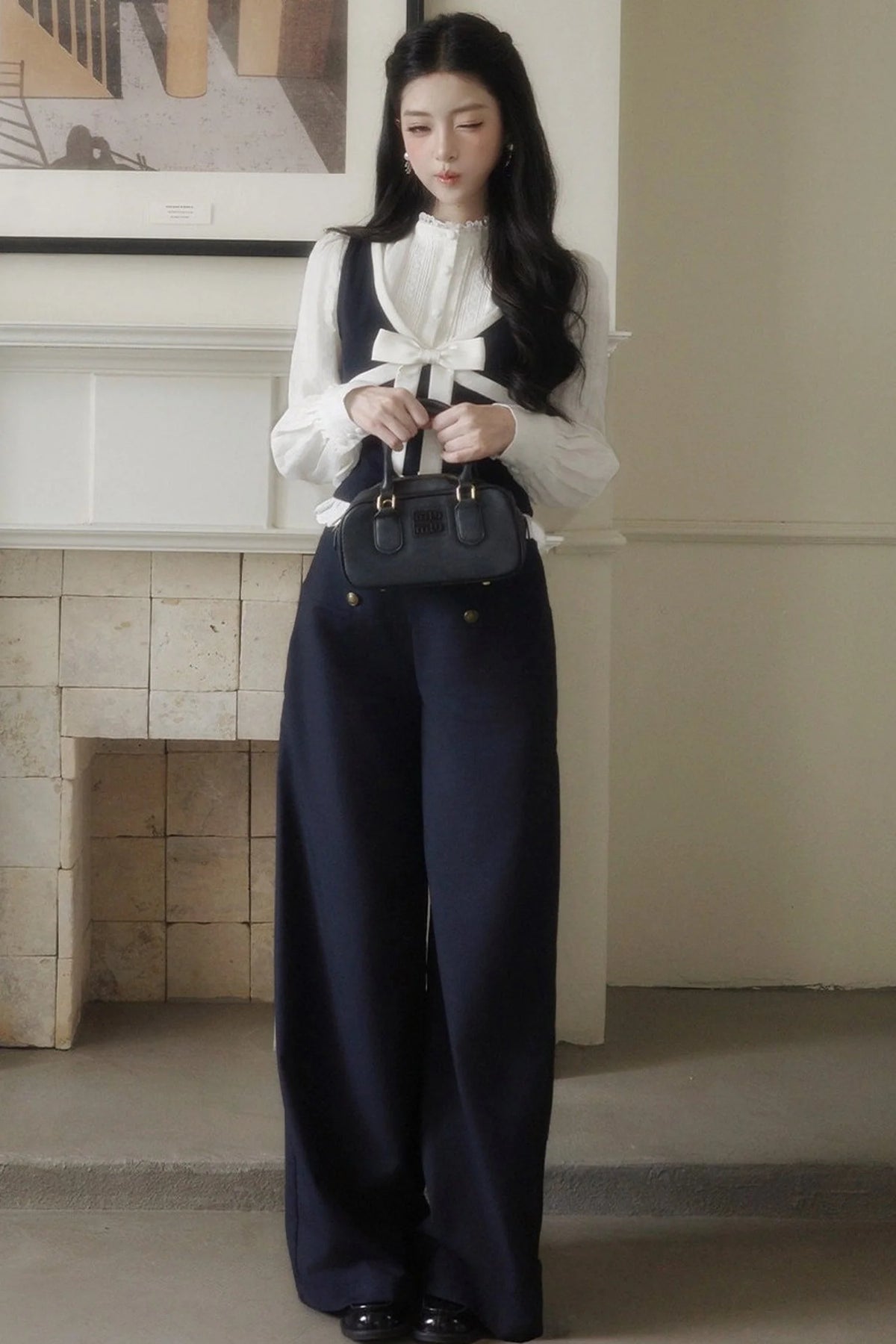 Contrast Bowknot Knitted Vest