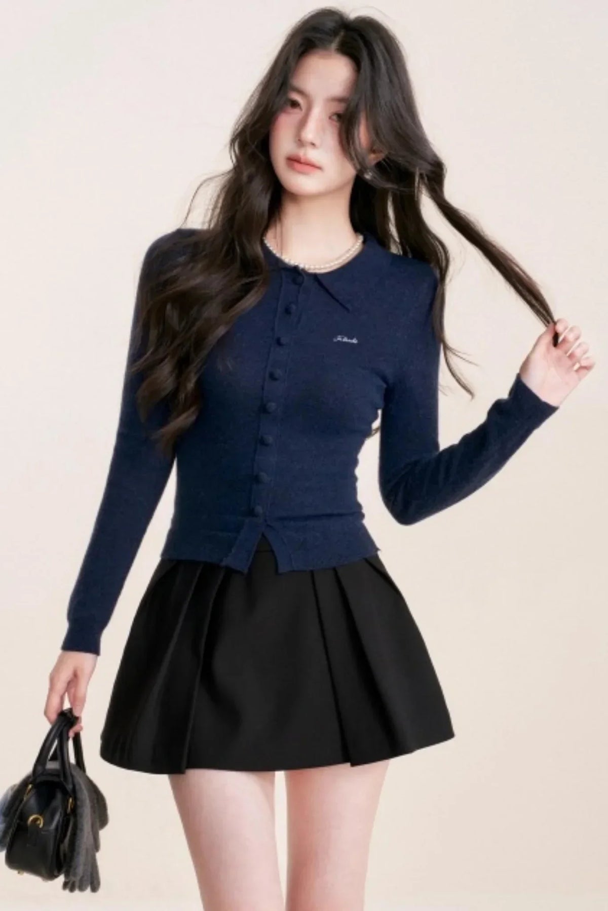Contrast Embroidery Knit Cardigan