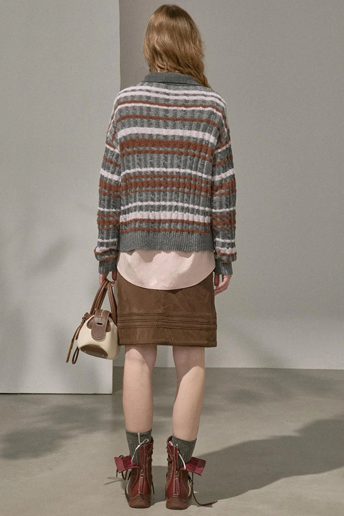 Contrast Fleece V-Neck Knit Top