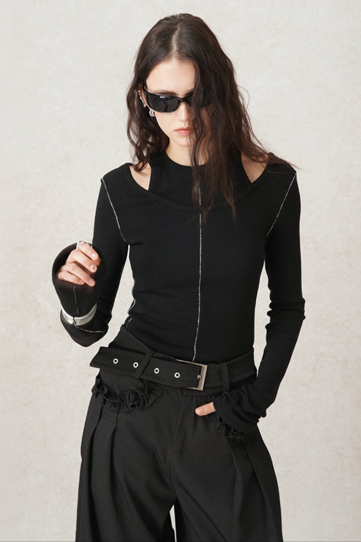 Contrast Line Round Neck Layered Top