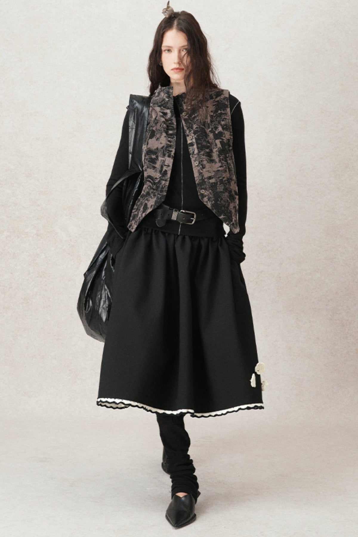 Contrast Line Round Neck Layered Top