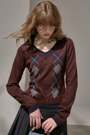 Contrast V-Neck Pullover