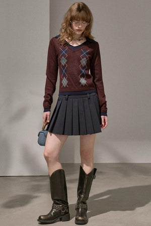 Contrast V-Neck Pullover
