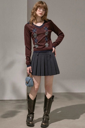 Contrast V-Neck Pullover