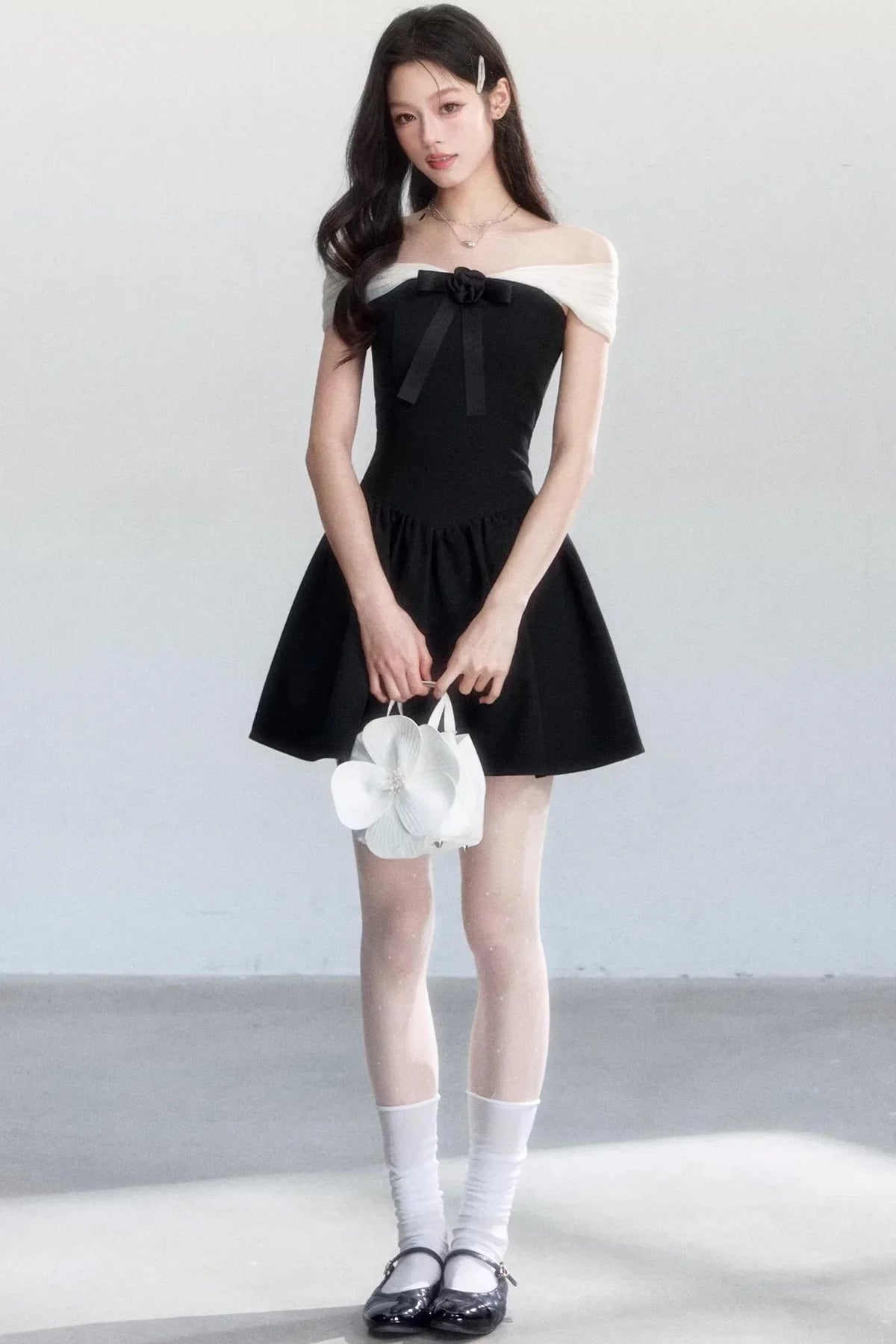 Contrasting Color Off-Shoulder Dress