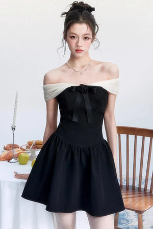 Contrasting Color Off-Shoulder Dress